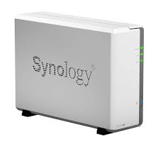 SYNOLOGY NAS DS120J X 1HD 3.5/2.5 SATA2/3 >NO HD< CPU 800MHz-DDR3 512Mb-1P Giga-2P USB2.0-Supp. fino 5 telec. -Gar 2 anni-